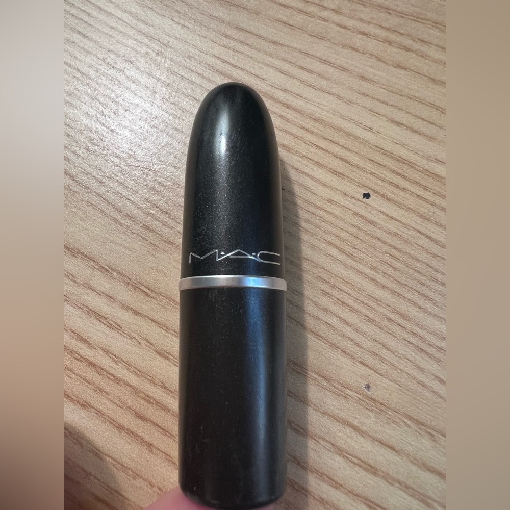 MAC Lipstick shade Morange